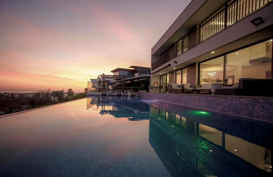 Luxury Modern Villa Aguia Mar Stunning Sea View-1